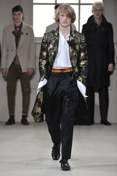 Look 9